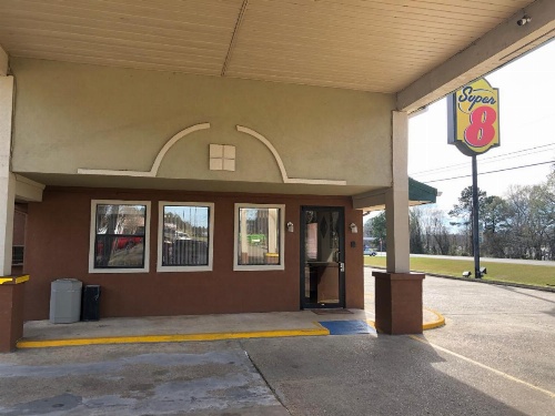 Super 8 by Wyndham Natchitoches image 25