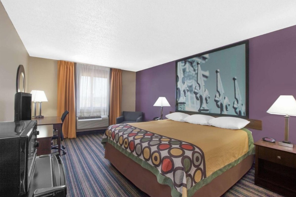 Super 8 by Wyndham Natchitoches Image 33