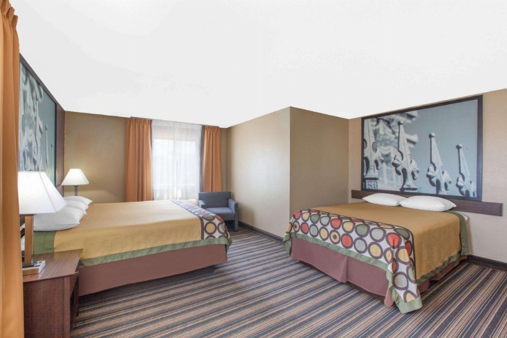 Super 8 by Wyndham Natchitoches Image 38